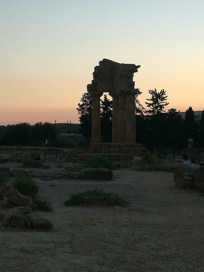 L'Alba Sui Templi Bed & Breakfast Agrigento Eksteriør bilde